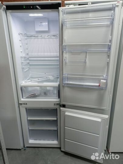 Встраиваемый холодильник Electrolux LNG 7te18s
