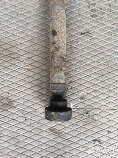 Карданный вал задний Audi A8 D3 4.2