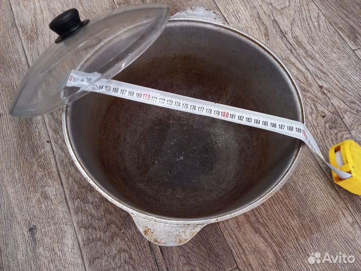 Казан,диаметр 30см,высота 15см