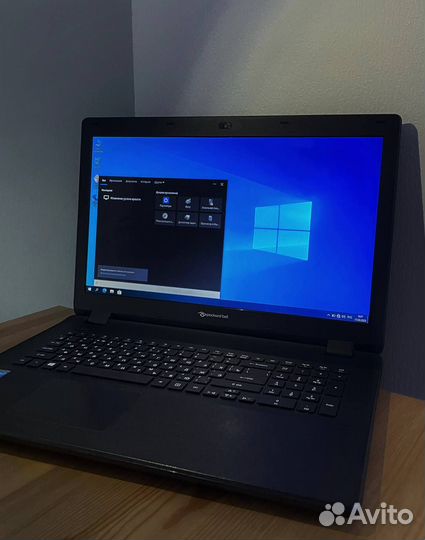 Ноутбук Acer 17 дюймов 4 ядра 8gb озу