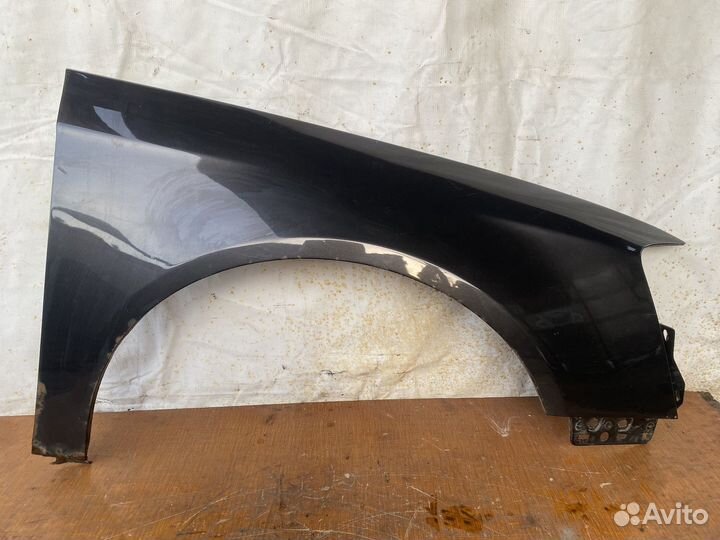 Крыло переднее правое VW Passat B6 Пассат Б6