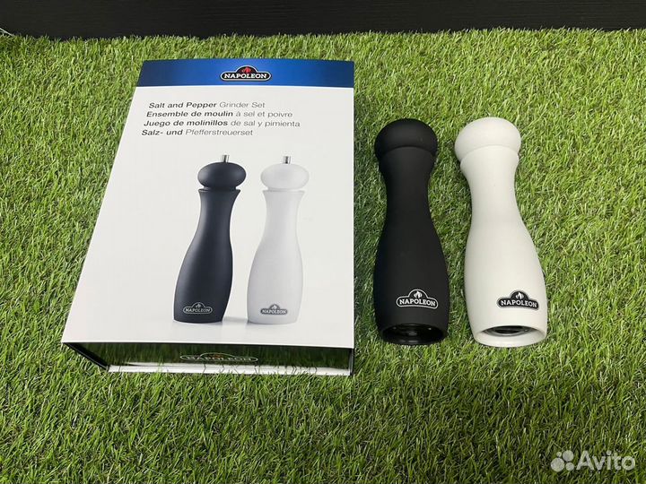 Набор из 2-х мельниц Napoleon (соль, перец)