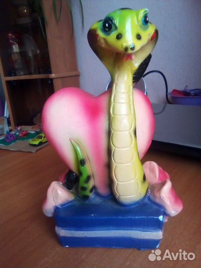 Фигура, статуэтка