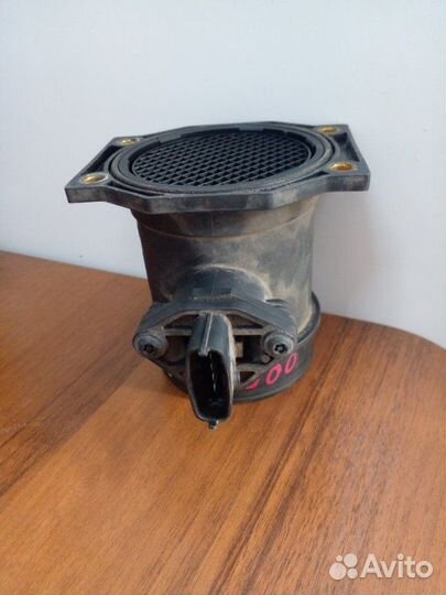 Расходомер воздуха (массметр) Nissan Primera P11E