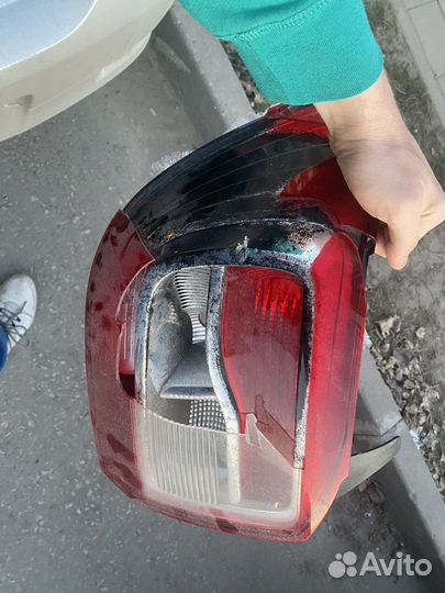 Фара задняя левая Reno Logan 2