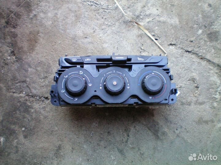 Peugeot 301 блок переключатель печки