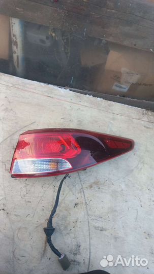 Фонарь правый наружный kia rio 4