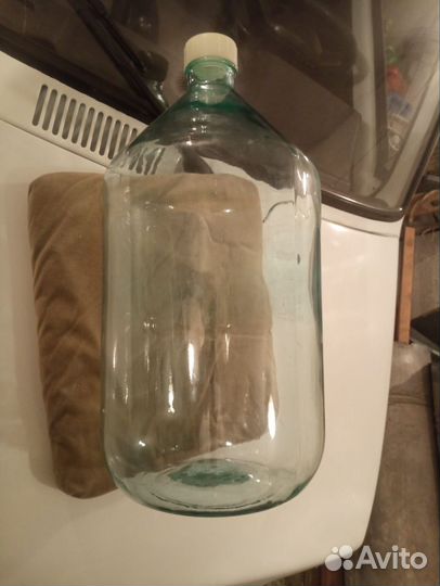 Бутылка стеклянная 20 литров