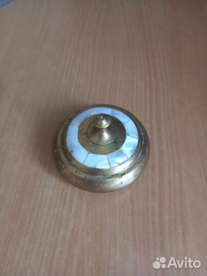 Шкатулка бронза, латунь, натуральный перламутр