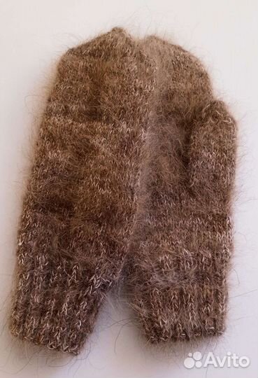 Варежки женские