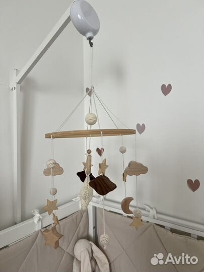 Детский мобиль в кроватку