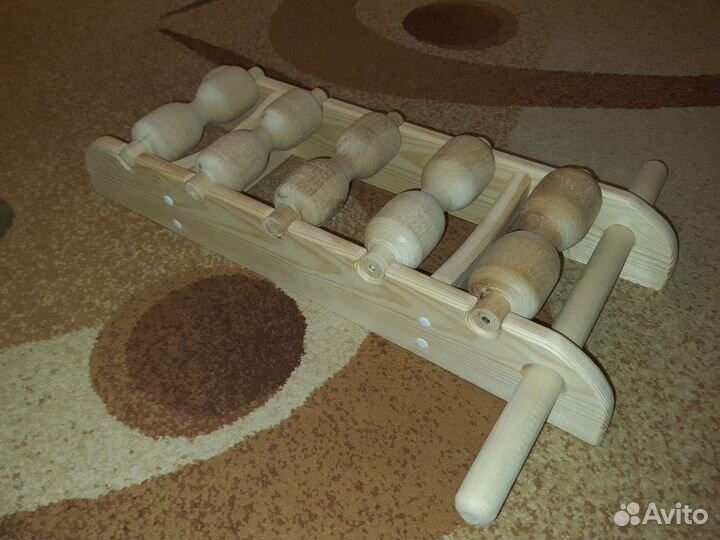 Деревяный массажер для спины