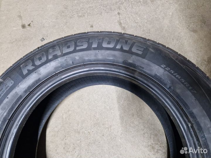 Roadstone N'Fera RU1 225/65 R17