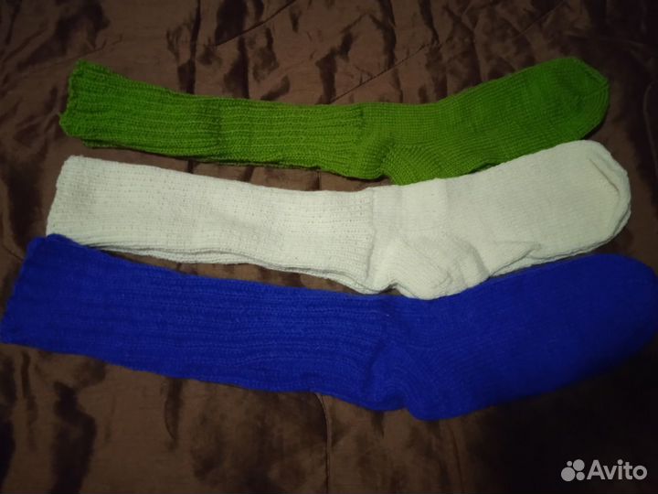 Вязаные носки разные