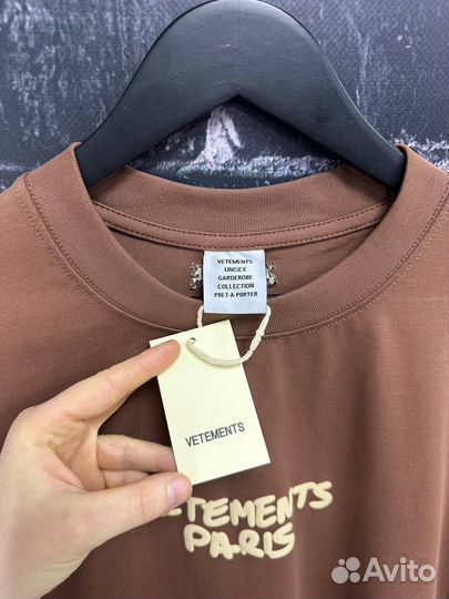 Футболка Vetements Paris