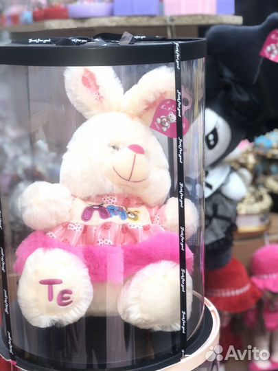 Подарок на 8 марта девочке