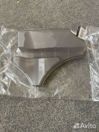 Расширительный бачок Mazda PE0115351A