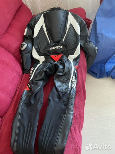 Слитный комбинезон Dainese aero EVO P