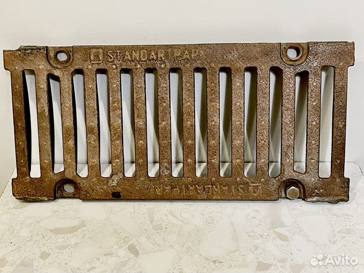 Мощная чугунная тяжелая решетка