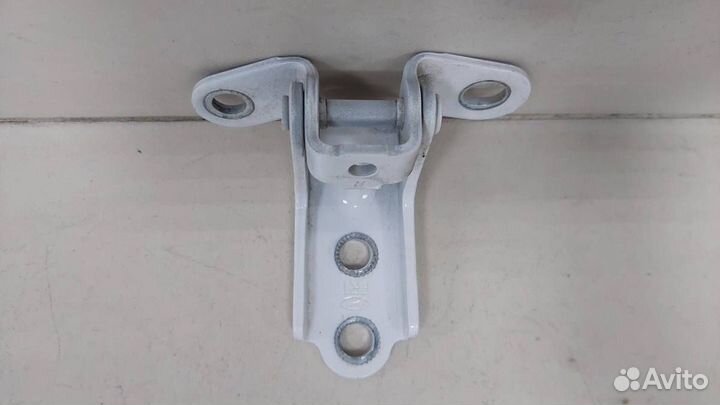 Петля двери задней правой нижняя Hyundai Elantra M