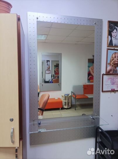 Парикмахерское кресло бу