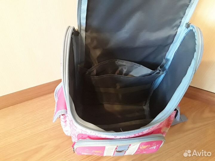 Портфель школьный для девочки