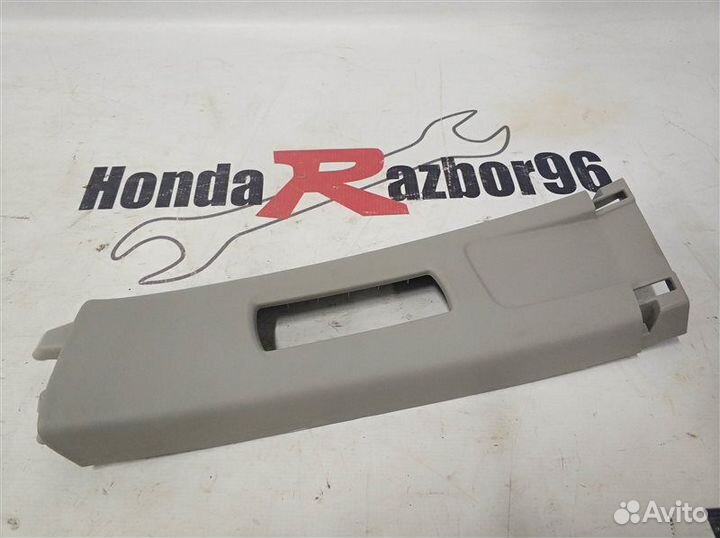 Накладка центральной стойки левая Honda Fit GE8