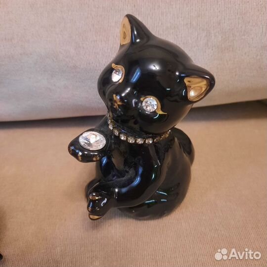 Фигурки кошек фарфор