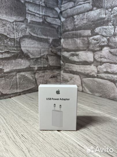 Зарядное устройство на iPhone USB
