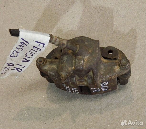 Суппорт передний правый Skoda Felicia