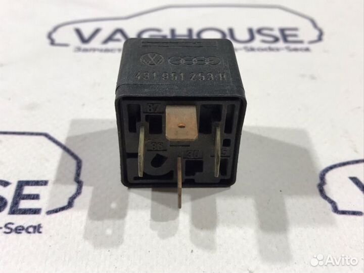 Реле обограва стекла Volkswagen