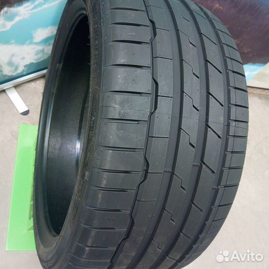 Hankook Ventus S1 Evo 3 K127 285/35 R20