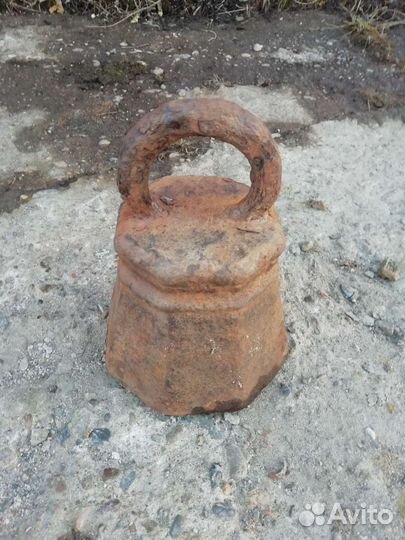 Гиря старинная 18 век