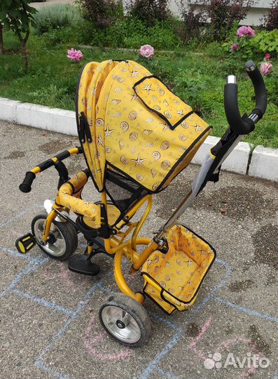 Детский трехколесный велосипед