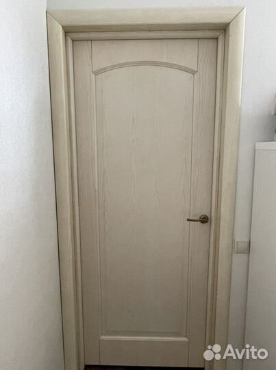 Дверь межкомнатная массив дерева