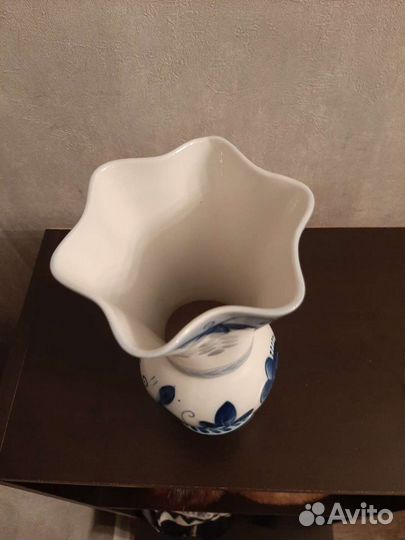 Ваза гжельская роспись