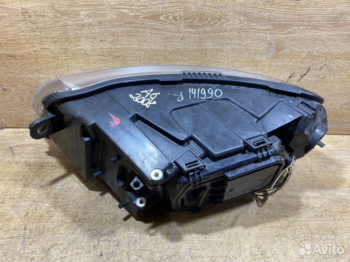 Фара передняя правая Audi A6 C6 дорест Арт. 141990