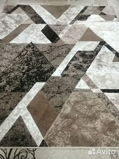 Палас новый