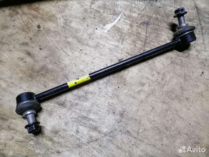 Стойка стабилизатора правая RWD kla stinger