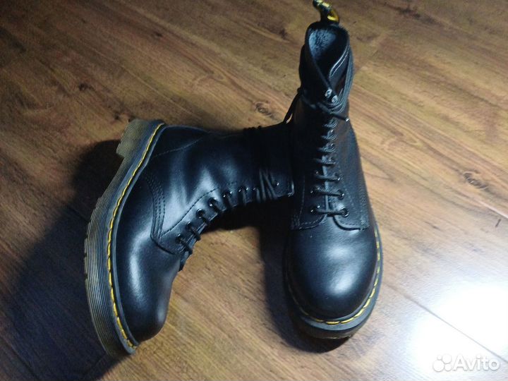 Ботинки от dr.martens/air oushion soles