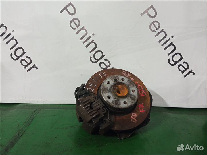 Ступица (кулак, цапфа) передняя правая Bmw 525I