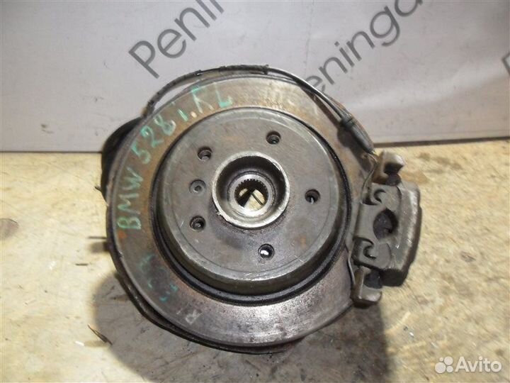 Ступица (кулак, цапфа) задняя левая Bmw 528I E39