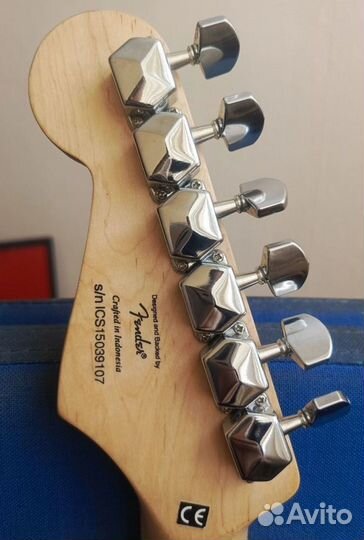 Электро гитара Fender squier