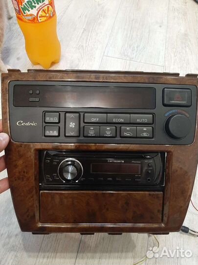 Центральная консоль Cedric/Gloria Y33