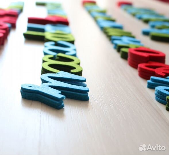 Подвижный алфавит монтессори (четырехцветный)