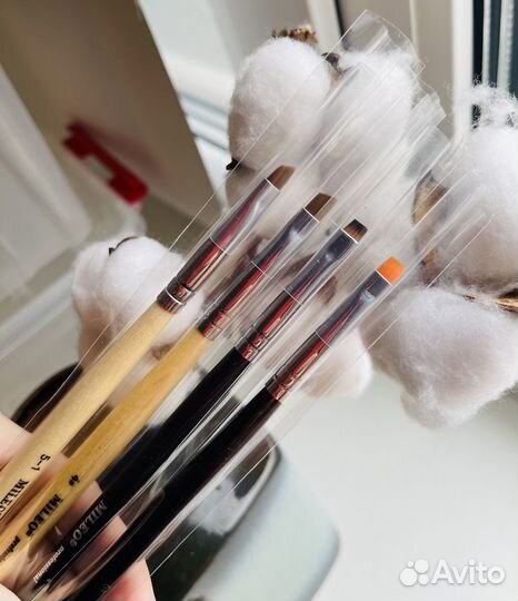 Кисти для бровей