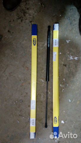 Газовая пружина крышки багажника