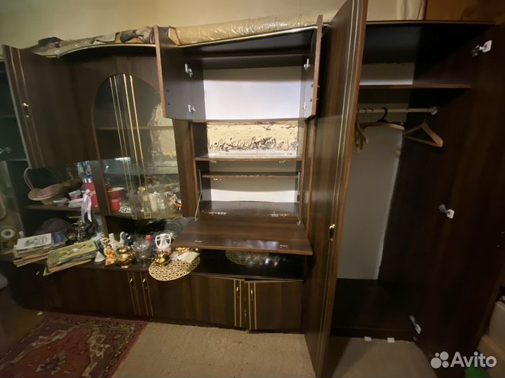 Стенка со шкафом отдам