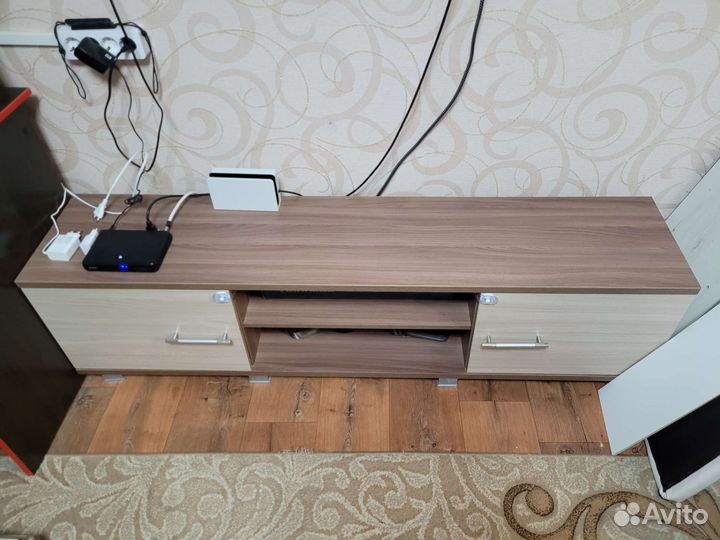 Тумба под телевизор