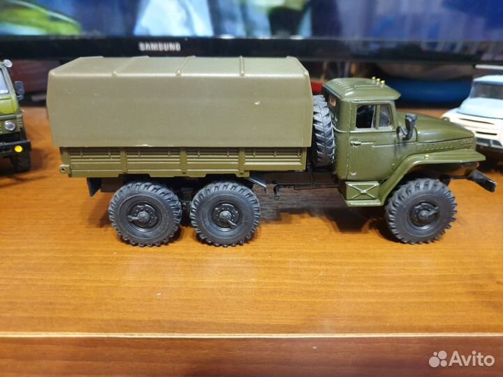 Грузовики 1:43